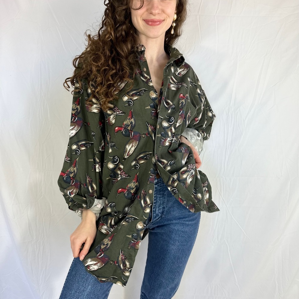 Vintage 90s Green Ducks Limited Novelty Outdoor Button Up Shirt